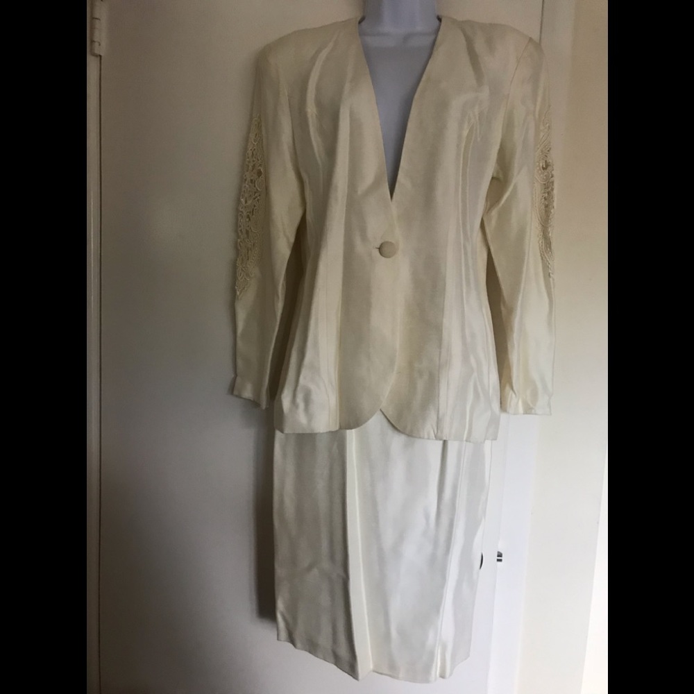Vintage SCOTT McCLINTOCK , 2 pieces white womens size 8